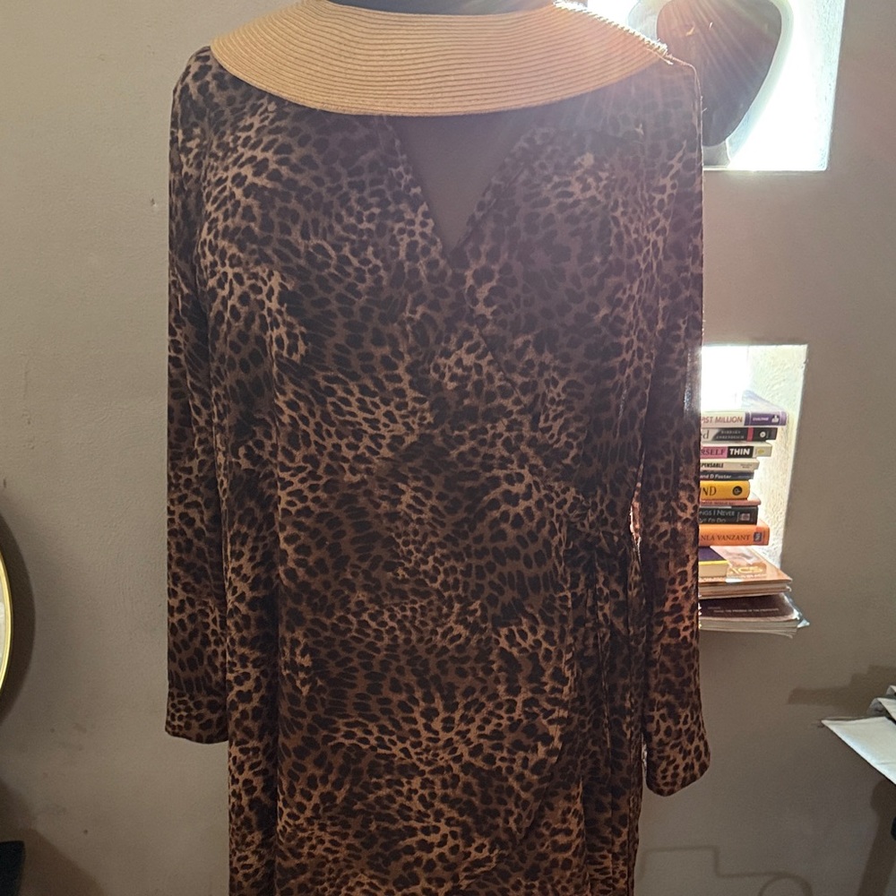 Time and Tru Animal Print Long Sleeve Dress